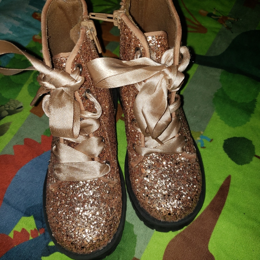 Gently worn toddler boots